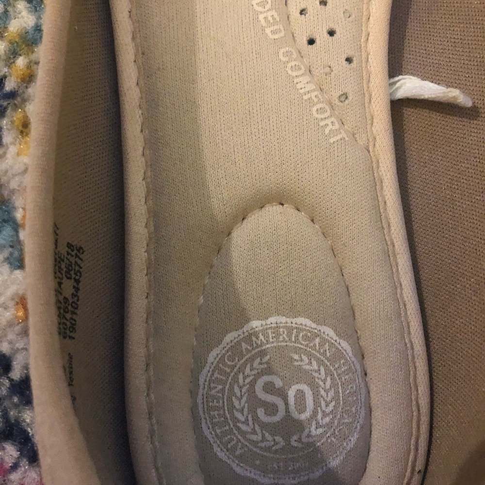Light Pink Flats - Picture 2 of 3